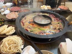 -黄潇洒老火锅(九眼桥宏济巷店)