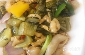 Sour Cabbage with Goose Intestines