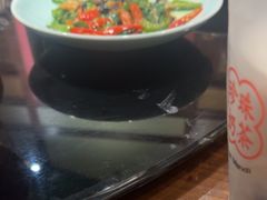 -川流不息·地道川菜·小龙虾(新松江路店)