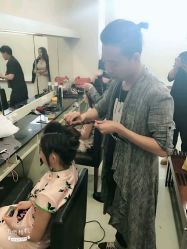 -JK奇积发型连锁机构
