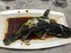 -四川小胡子海鲜(丁村万人海鲜广场店)