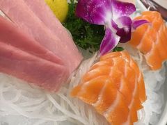 -青瓦餐厅·生鱼片·韩园烤肉(西塔店)