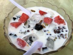 -亚龙湾亚泰商业街