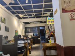 大堂-丽虹云南过桥米线(兴工街店)