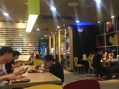 大堂-麦当劳(海岸城店)