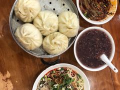 -胡成记口蘑龙眼包子(盐道街店)