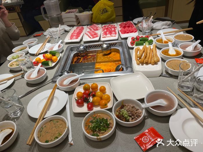 海底捞火锅(泉城路店)图片