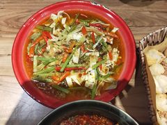 -先启半步颠小酒馆(常熟万达广场店)