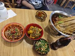 -拐枣巷小串串(财大店)