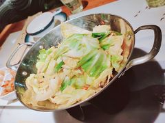 干锅手撕包菜-松沪名灶·豆浆鱼头·新上海菜(飞航吾悦广场店)