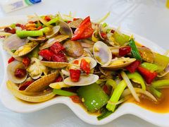 -覃记海鲜美食餐厅