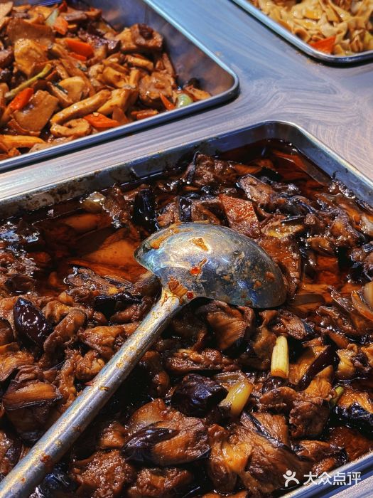 食里香自助快餐(香槟小镇店)图片