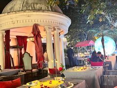 -弦月窗LUNETTE BY AMANDA(复兴路店)