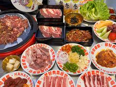 -哈哈碳都·牛肋条无限自助烤肉(台江万达店)