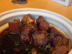 -头上红煨盐鸡·非遗院子餐厅