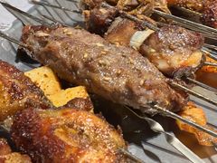 -三个大叔烤羊肉串·歌手驻唱·碳烤鲜肉(西三旗店)