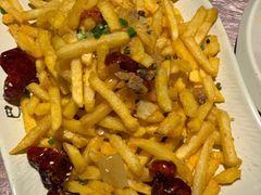 干煸土豆条-巴厘龙虾·榜首油焖大虾(音乐学院·沿江酒馆店)