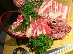-铭牛烧肉·和牛海鲜自助(高新月牙湖店)