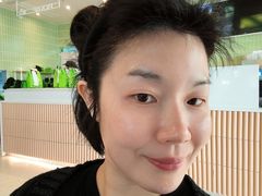 -瑞虹新天地月亮湾