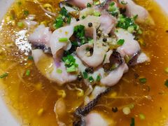 椒叔黑鱼片-巴特餐饮6加1音乐餐吧·新疆菜