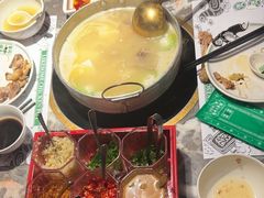 -禄婶鸡煲·打边炉