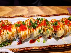 三文鱼牛油果反卷-林妈妈村·日式料理(宝山龙湖天街店)