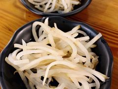 -丽虹云南过桥米线(兴工街店)