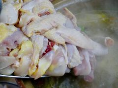 阳山骟鸡-威邵鸡煲(西华路总店)