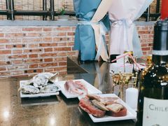 -悦巷海鲜自助铁板烧(秦皇东大街店)
