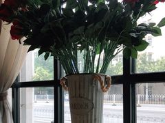 靠窗位-愉肴麻辣香锅(中山路店)