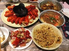 -巴厘龙虾·榜首油焖大虾(音乐学院·沿江酒馆店)