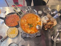 部队火锅-富乐满韩国正宗炸鸡韩国料理(虹泉路店)