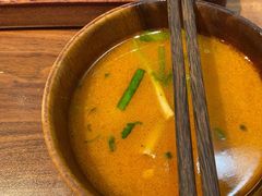 -良米山·云南野生菌过桥米线(上海首店)
