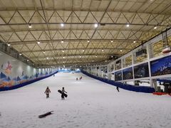 -乔波室内滑雪场