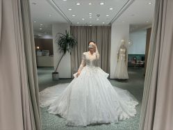 -台湾蔡美月婚纱租赁