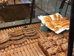 -Dough&Joe团憩(瑞虹天地月亮湾店)