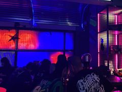 -UP嘻哈酒吧(粉巢店)