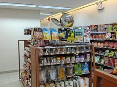 -全家便利店(宜山路站店)