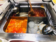 番茄锅底-海底捞火锅(漕宝路店)