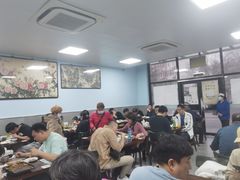 大堂-清真永恒华威肉饼(潘家园店)