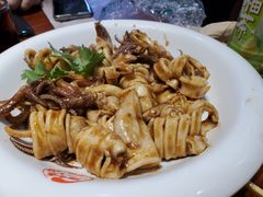 酱焖墨斗鱼-荣鹏风味烀饼总店