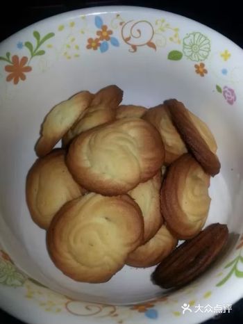 家里有个小宝宝，就总想着自制点小零食给他吃
