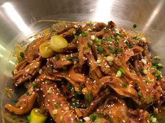 -张大师鸭爪爪特色干锅(南湖店)