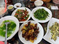 -泸沽肴(泸沽湖大洛水村农村信用社旁店)