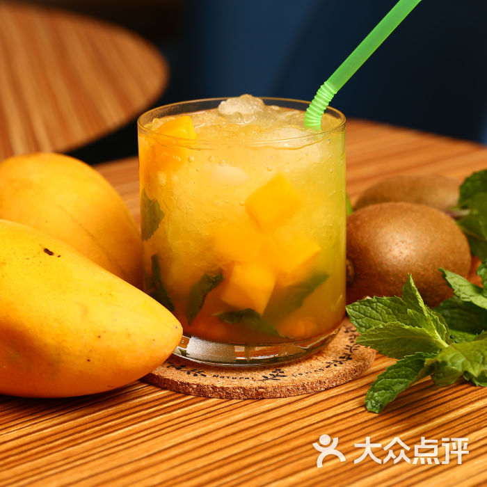 芒果薄荷苏打
