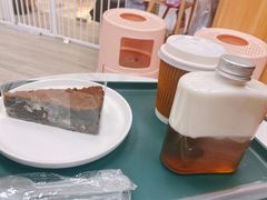 -猪盟咖啡店(玖洲道店)