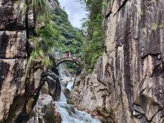 -鄣山大峡谷