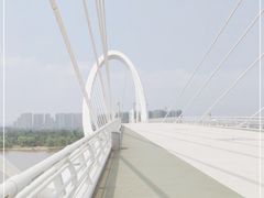-南京眼步行桥