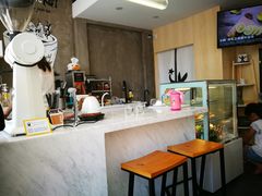 -red donkey coffee