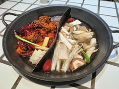 -贰回巷火锅馆(钟楼店)